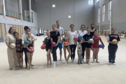 В спортшколе «Метеор» прошел открытый мастер-класс по художественной гимнастике