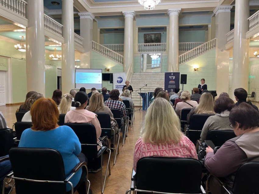 В Жуковском прошёл семинар по наставничеству молодых педагогов в рамках проекта «Новая школа»